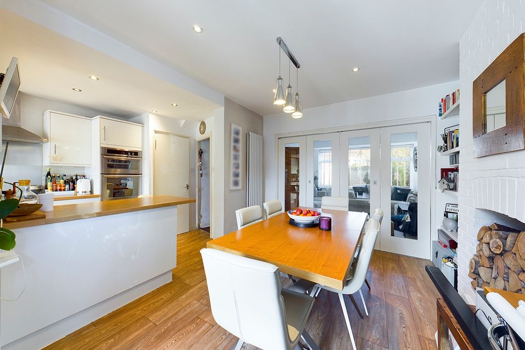 Property photo 2 of 17 Photo 03