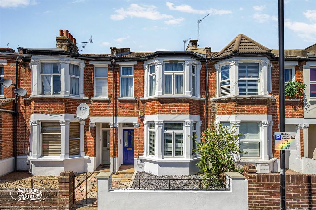 Property photo 1 of 10 168 Whitestile Road-1.Jpg