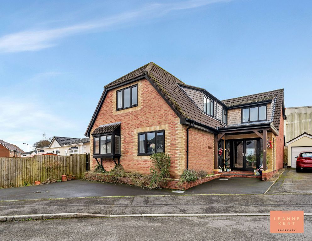 Property photo 1 of 47