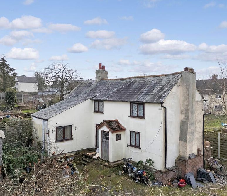 Property photo 1 of 12