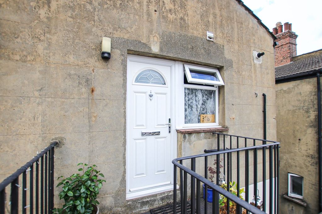 Property photo 2 of 8