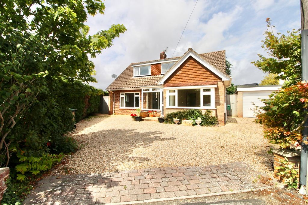 Property photo 1 of 21
