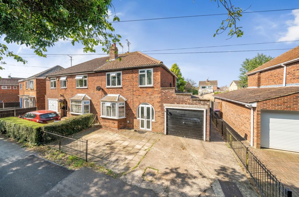 Property photo 1 of 18 1162694 (1)
