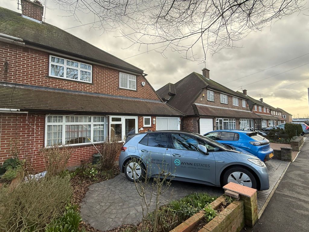 Property photo 1 of 17