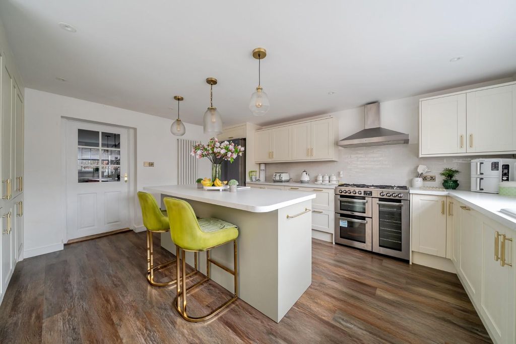 Property photo 3 of 12 1-69Dcbee94d0E3-1440398-9-69d95926Be8E6-1.Jpg