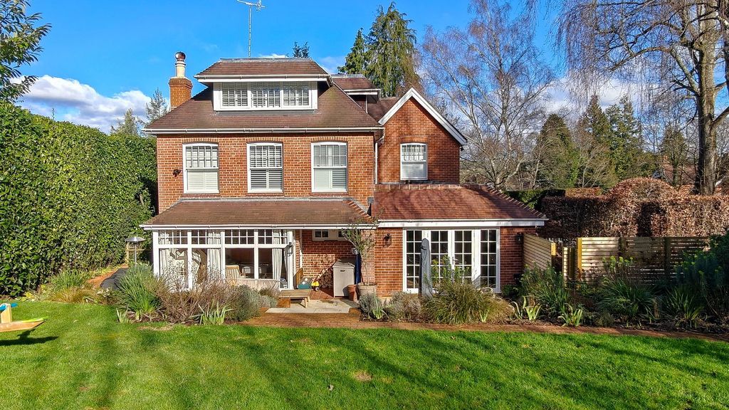 Property photo 1 of 36