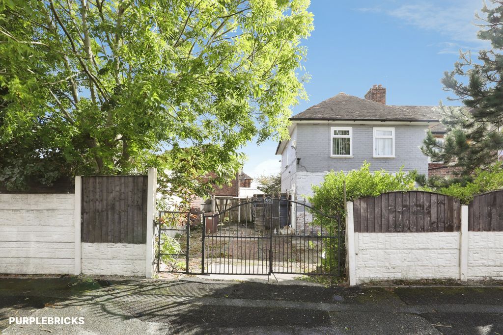 Property photo 1 of 21