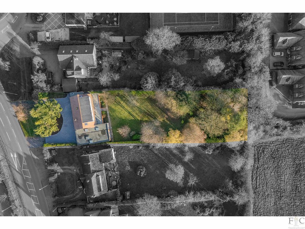 Property photo 3 of 26