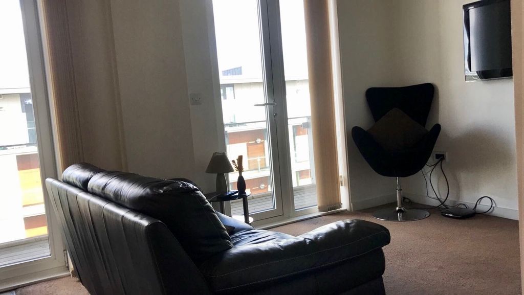 Property photo 3 of 8