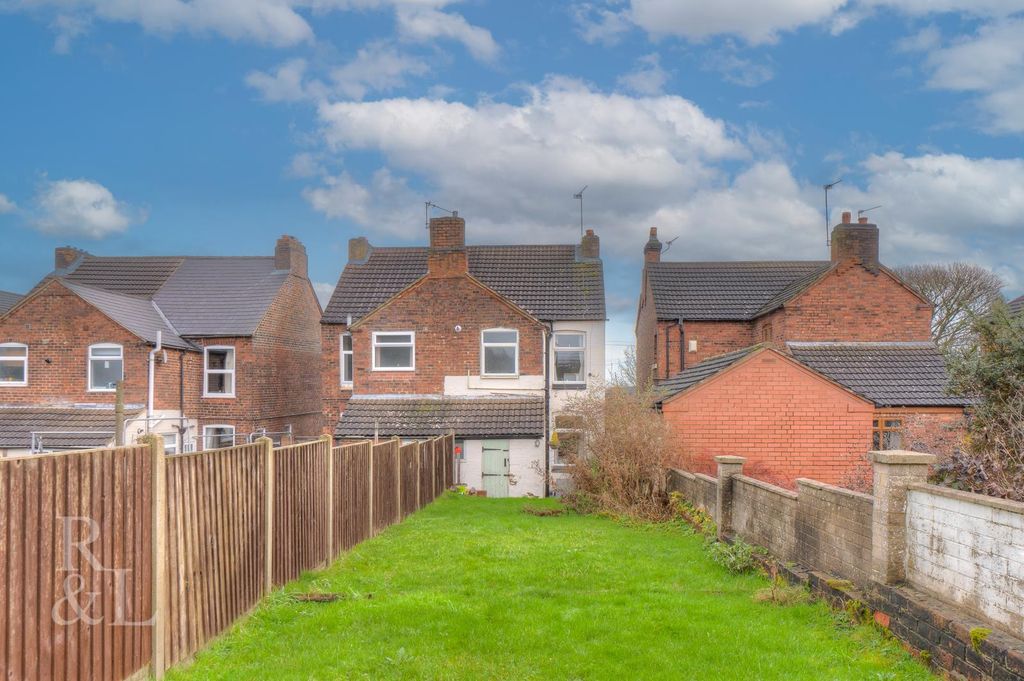 Property photo 2 of 13 Burton Road (11).Jpg