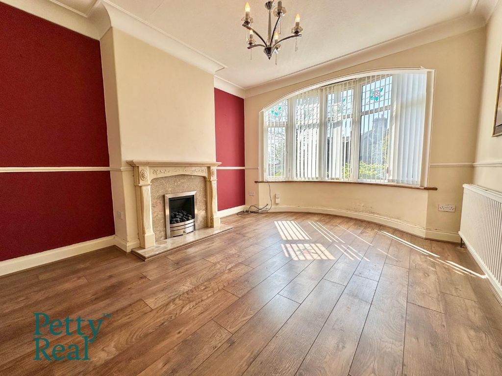 Property photo 3 of 19 8C40Ab1C-527A-45B4-Aa07-8Aac75E67B11.Jpeg