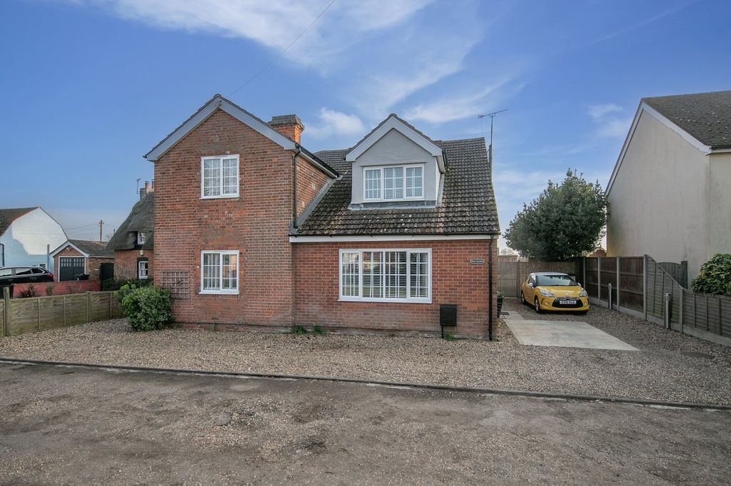 Property photo 2 of 33