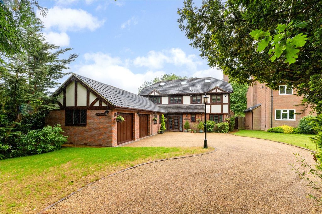 5 bed detached house for saleGravel Path, Berkhamsted, Hertfordshire HP4