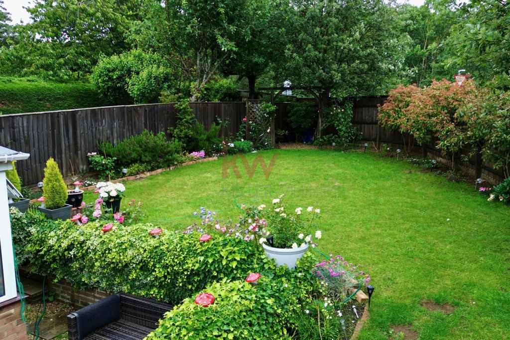 Property photo 3 of 18