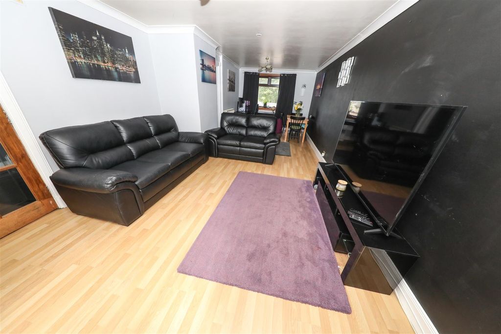 Property photo 2 of 17 B