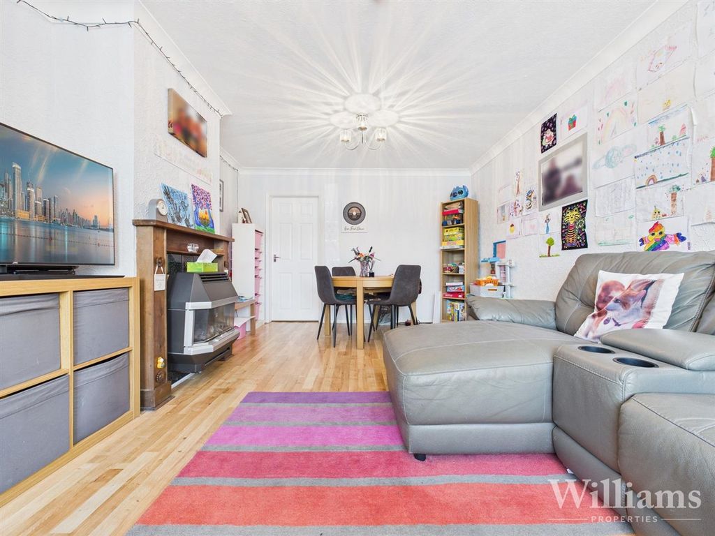 Property photo 3 of 14 Cam02861G0-Pr0491-Still007.Jpg