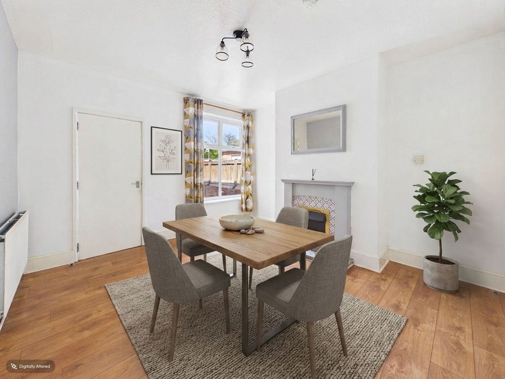 Property photo 3 of 20 Dining Room (Virtually Furnished)