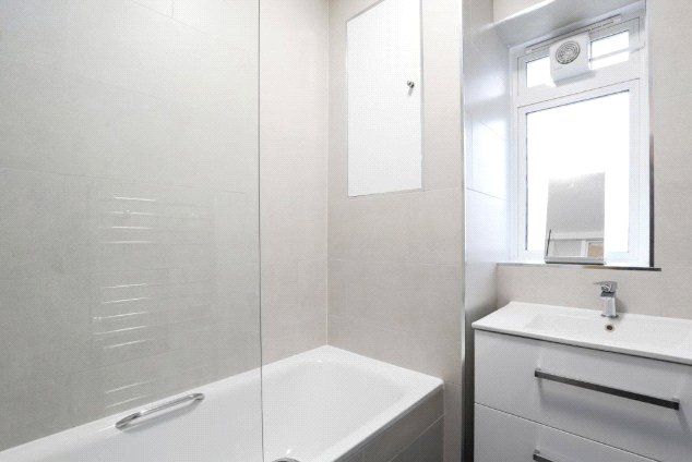 Property photo 3 of 9 Picture No. 18