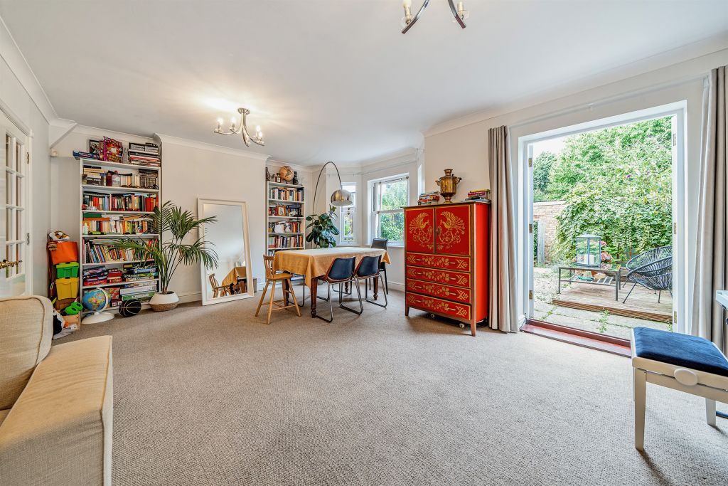 Property photo 3 of 13