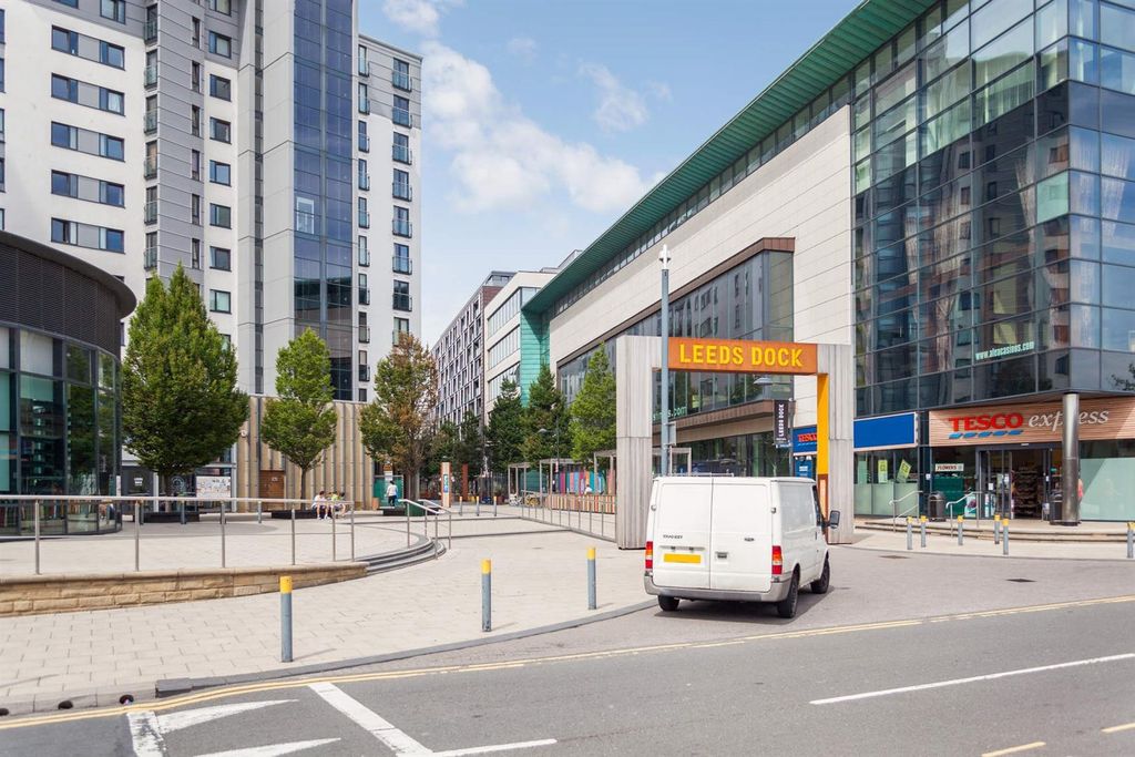 Property photo 3 of 3 Vibrant Modern Area With Shops And Amenities...