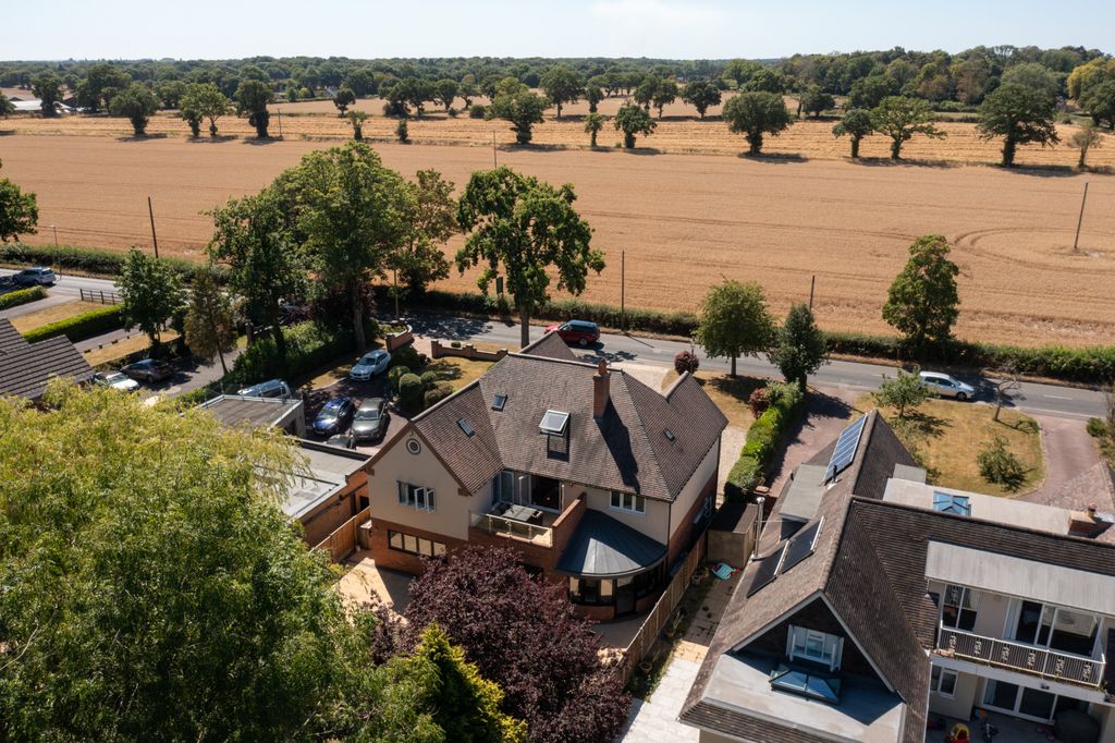 Property photo 2 of 23 Front Views