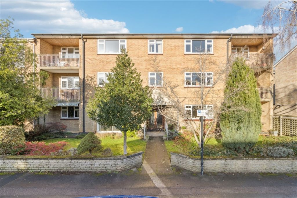 Property photo 1 of 15 (Main)