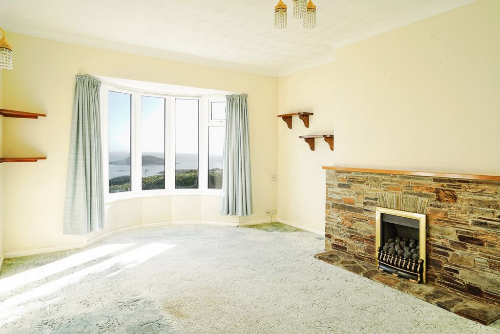 Property photo 2 of 34 Pbox-Img.Jpg
