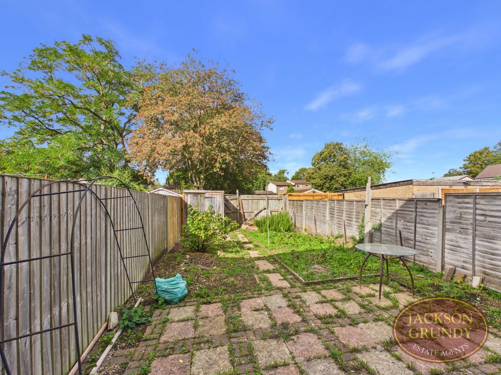 Property photo 2 of 20 Hopmeadow Court
