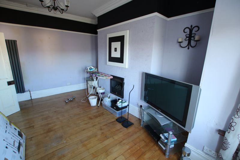 Property photo 3 of 28 Photo 11