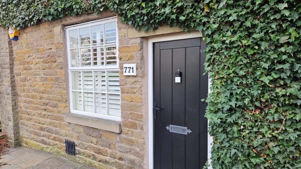 Property photo 2 of 25 2