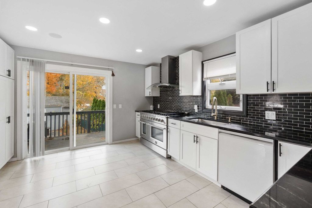 Property photo 3 of 20 <Alttext/>