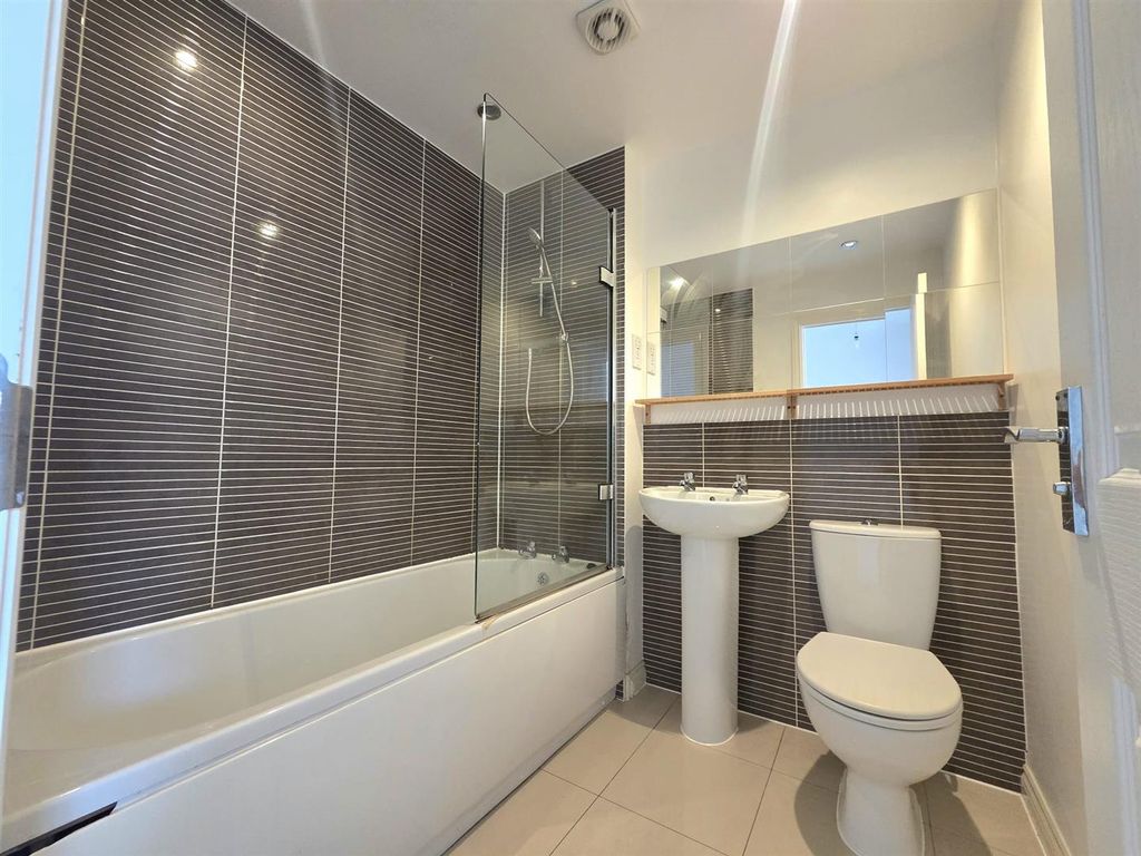 Property photo 2 of 10 Img-20251113-Wa0001.Jpg