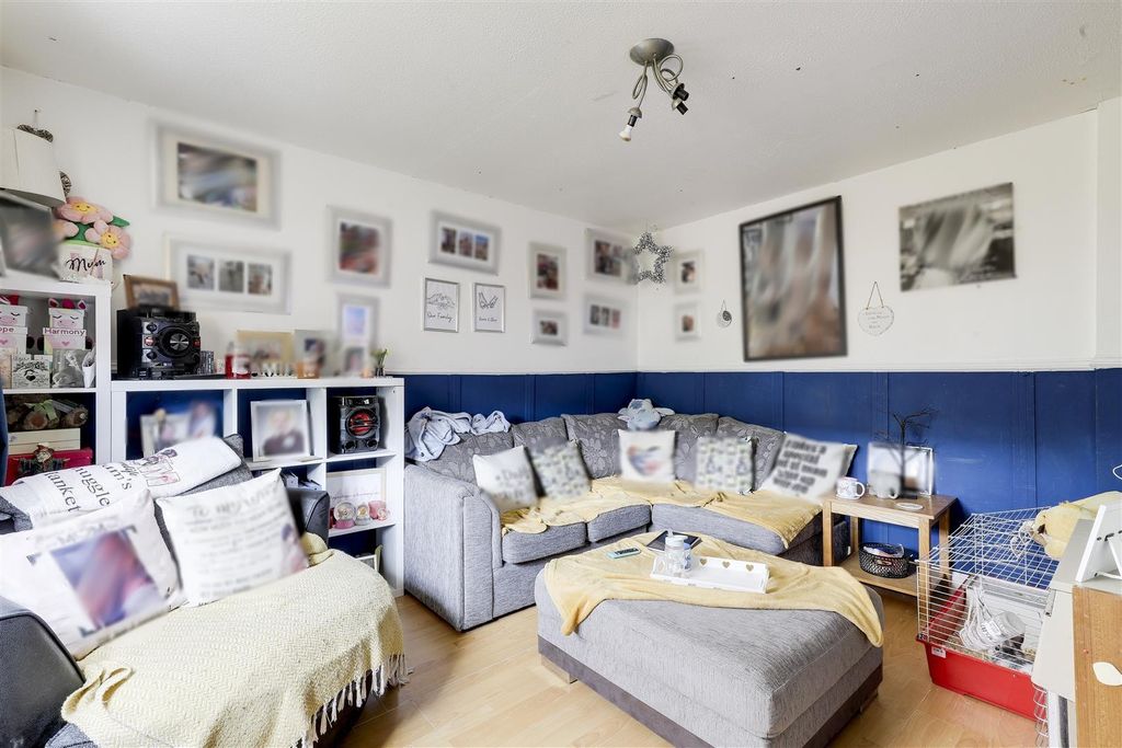 Property photo 2 of 13 Downing .Jpg