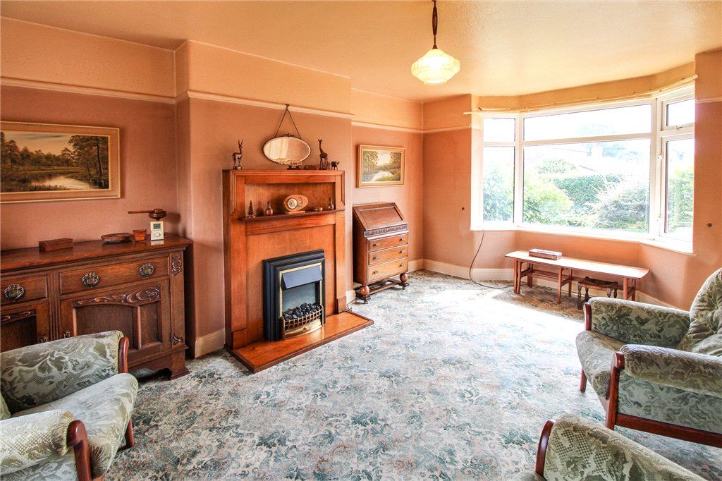 Property photo 2 of 15 Lounge
