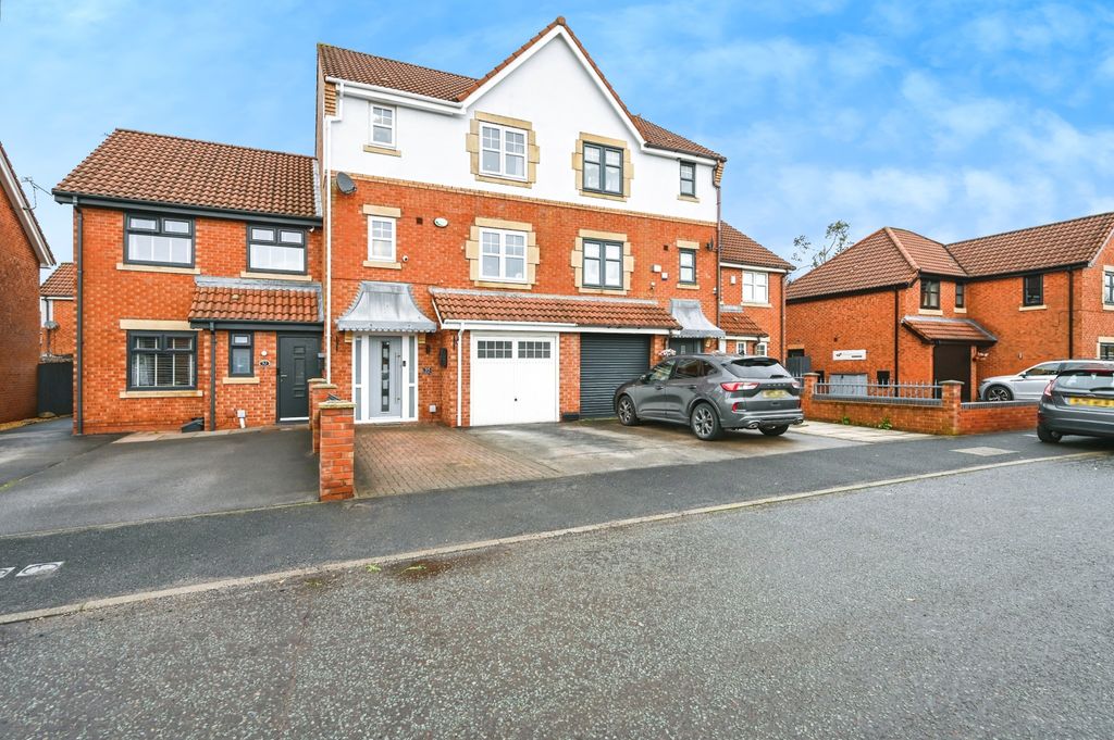 Property photo 1 of 15