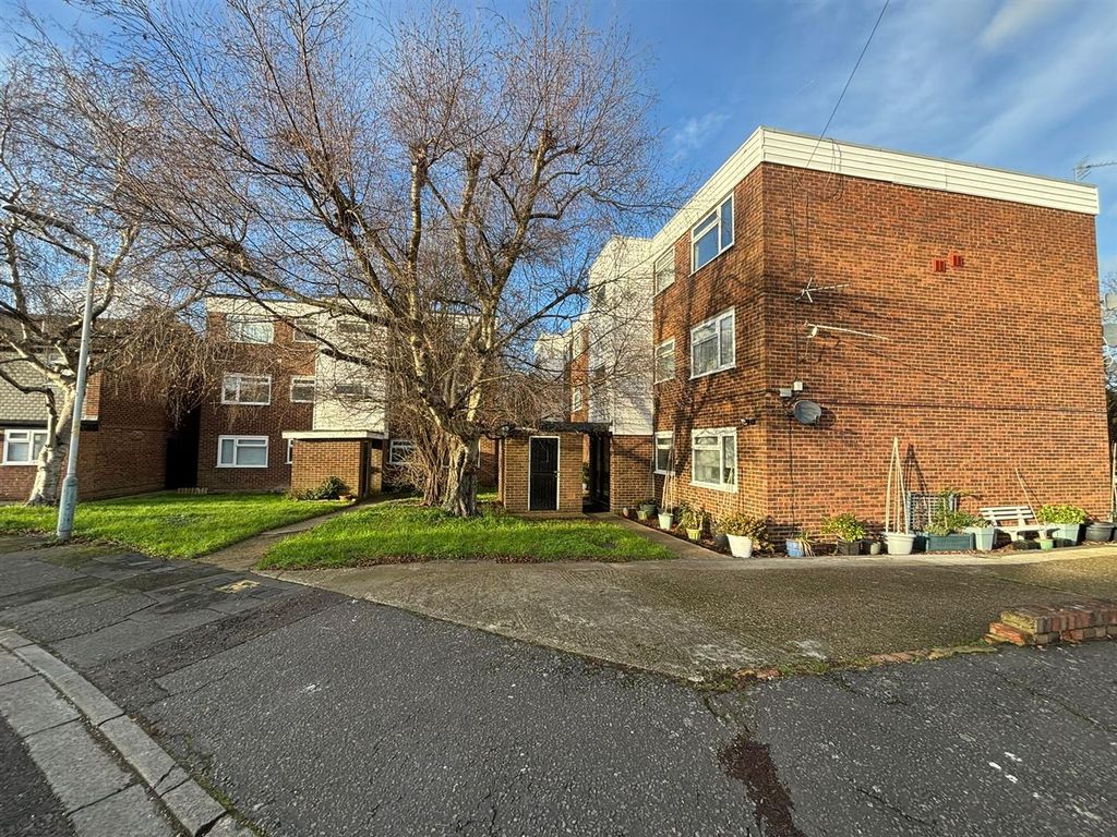 Property photo 1 of 6 External.Jpg