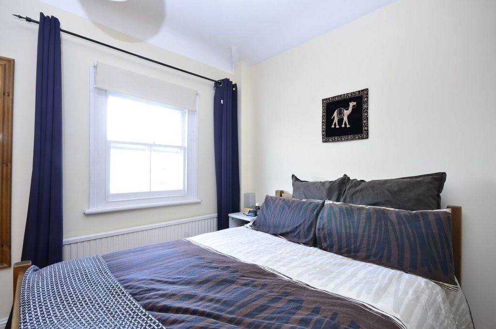 Property photo 3 of 7