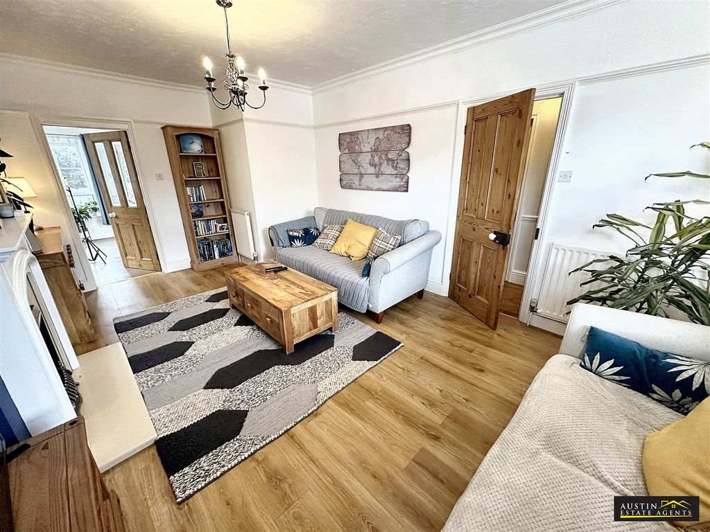 Property photo 3 of 21