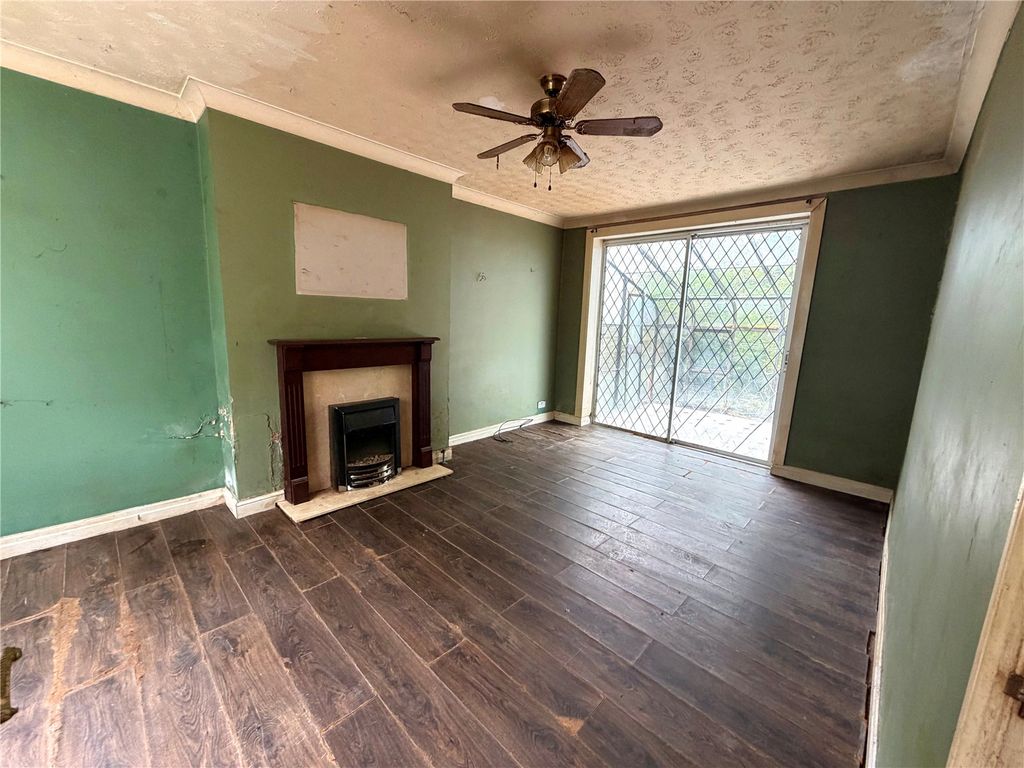 Property photo 2 of 8 Picture No. 04