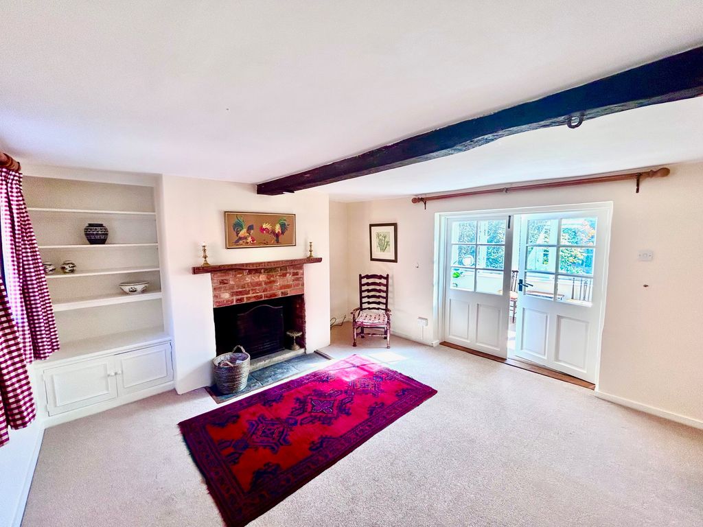 Property photo 3 of 11