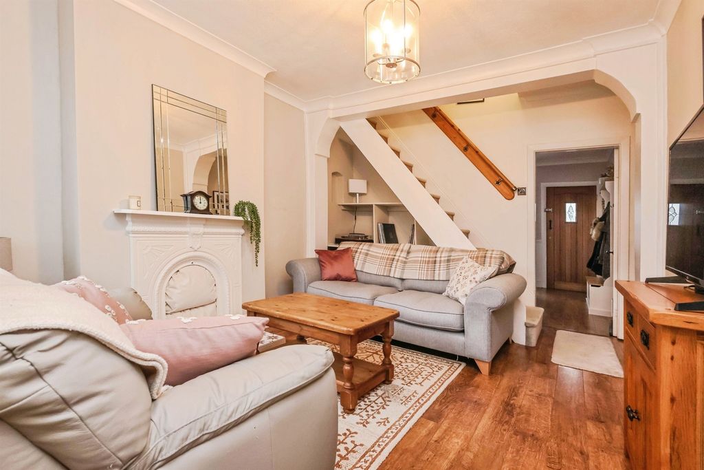 Property photo 3 of 16