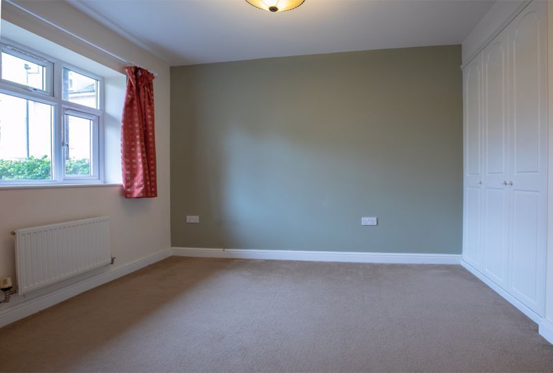 Property photo 3 of 15 Photo 5