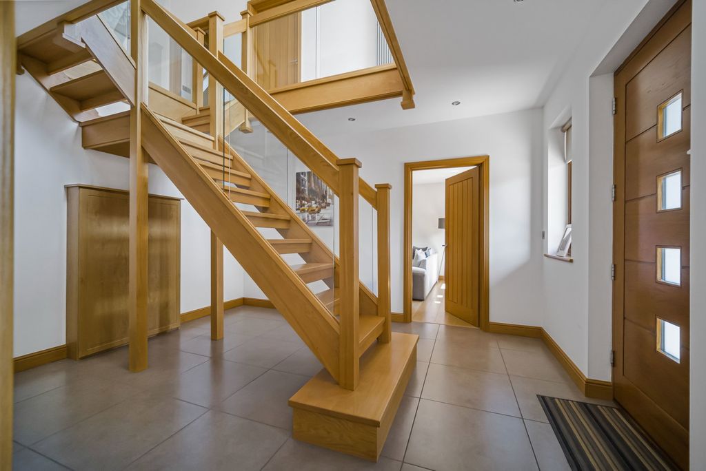 Additional image 8 of 4 bed detached house for saleParish Road, Cwmgwrach, Neath SA11