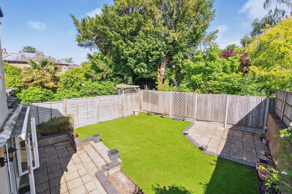 Property photo 2 of 22