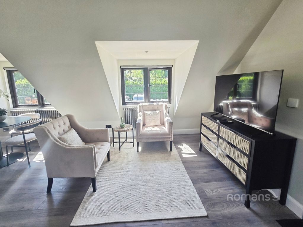 Property photo 2 of 8 Pbox-Img.Jpg
