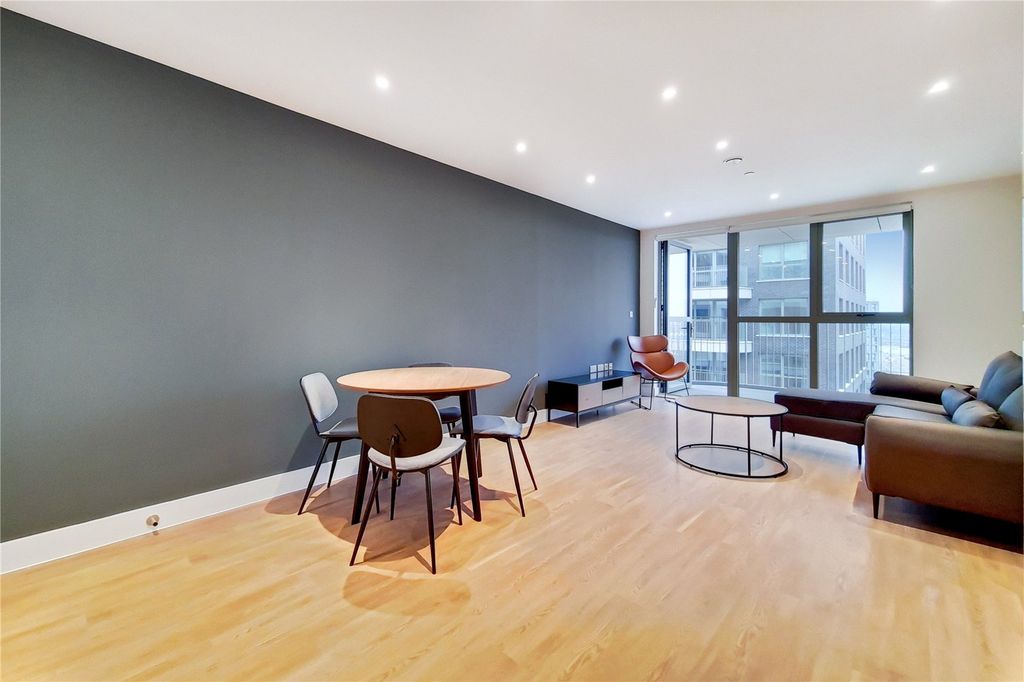 Property photo 3 of 16 Picture No. 02