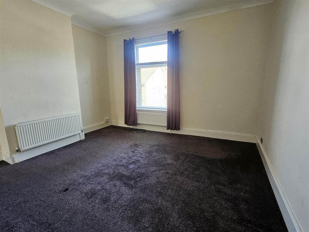 Property photo 3 of 8 Bedroom One