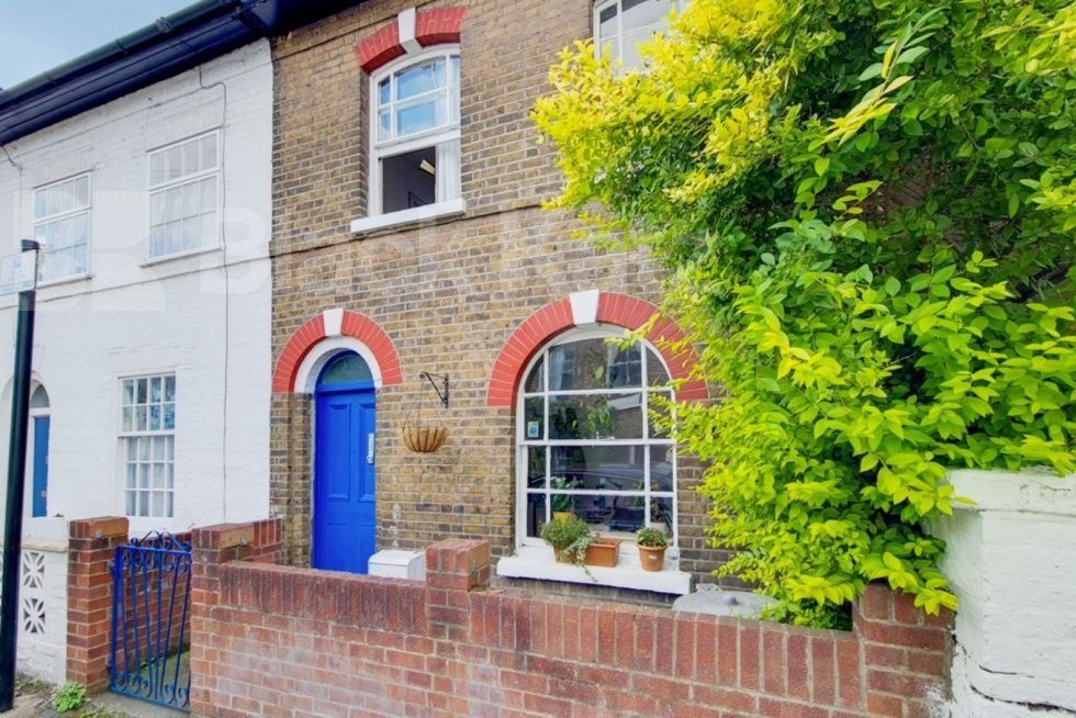 Property photo 1 of 10