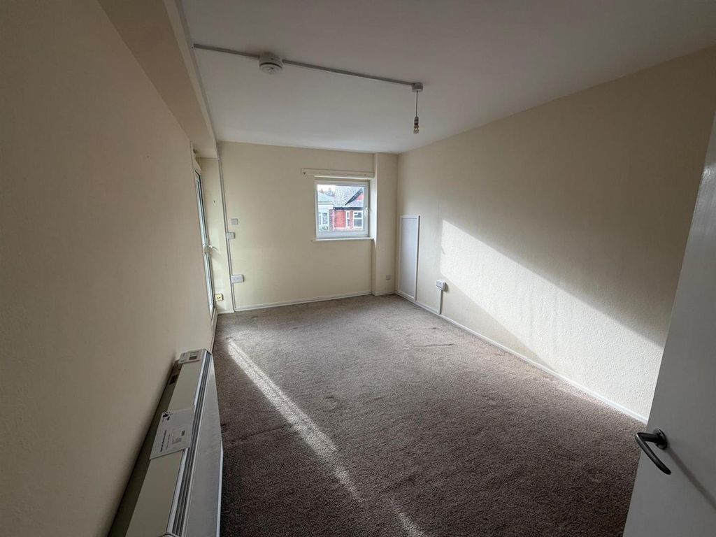 Property photo 1 of 14 10.Jpeg