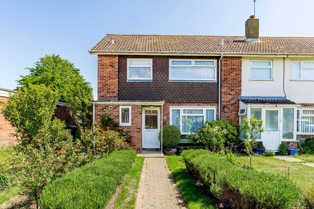 Property photo 1 of 18